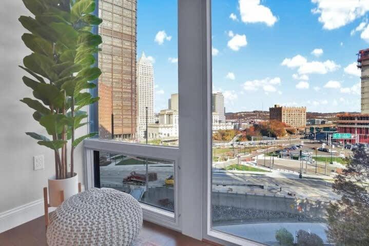 Cozysuites Posh 1Br, Ppg Paints Arena, Pitts พิตต์สเบิร์ก ภายนอก รูปภาพ